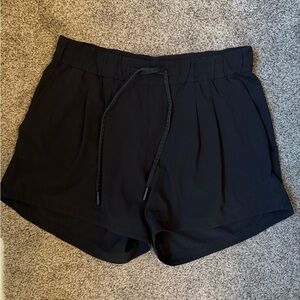 Lululemon stroll at sundown shorts